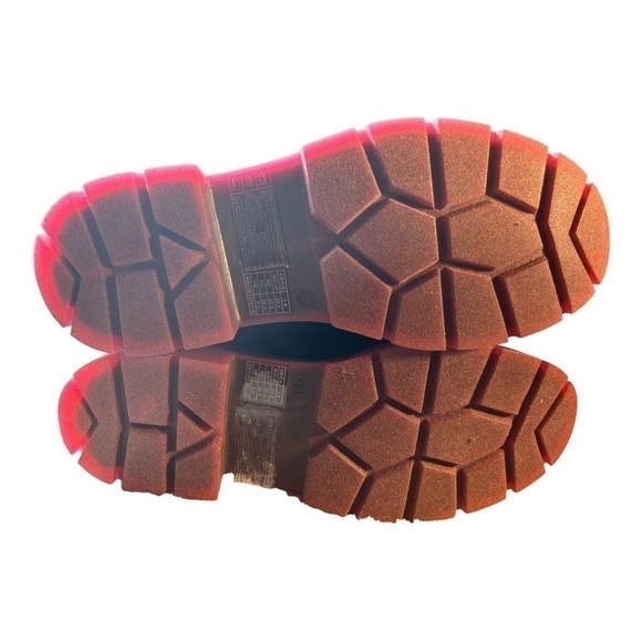 Forever 21 Faux Leather Chelsea Boots - Picture 14 of 14